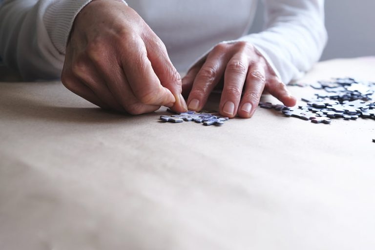 7 health benefits of doing jigsaw puzzles Rest Less