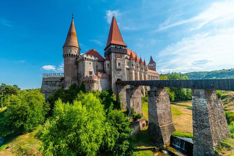 17 of the most beautiful castles in the world - Rest Less