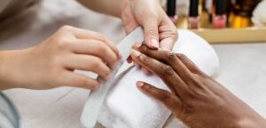 What to ask for at the nail salon – a quick guide 