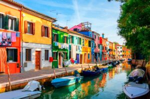 10 colourful cruise destinations from around the world