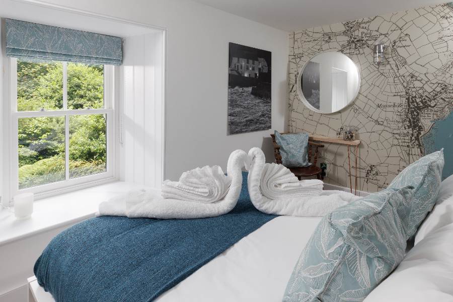 Hollydale Cottage, Lamorna, West Cornwall