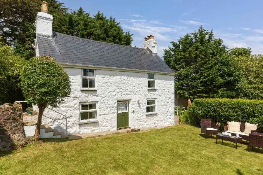 Lake Cottage, Newlyn, West Cornwall