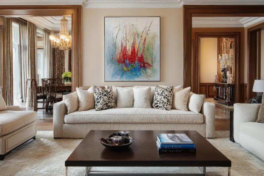 Oversized, abstract art