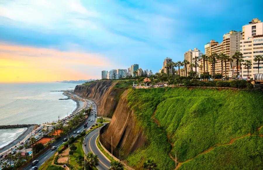 Lose yourself in Lima