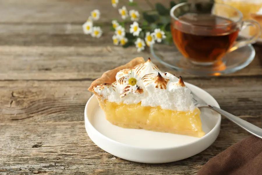 Camomile lemon meringue