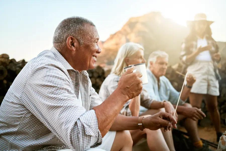 Common reasons that friends can prevent you from finding love
