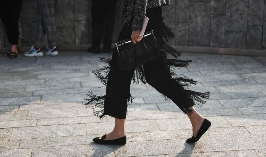 Fringes and feathers
