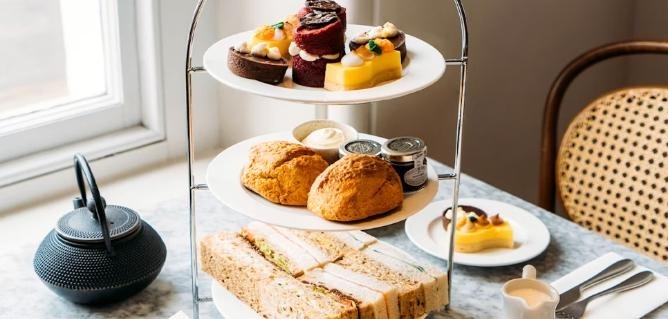 Kew Gardens Visit With Afternoon Tea at The Botanical For Two