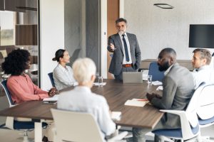 8 signs you’re in a toxic work environment (and how to escape!)
