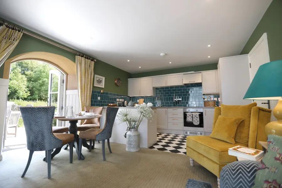 duloe-manor-cornwall-england-4