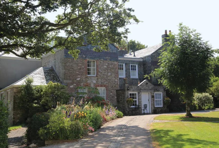 Duloe Manor, Cornwall, England
