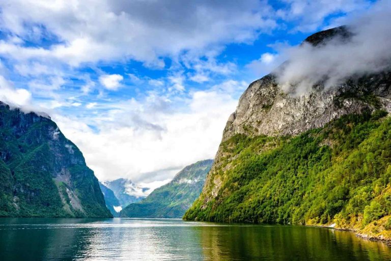 Thundering waterfalls to colourful harbour towns – 8 reasons to set sail on a Norwegian fjords cruise