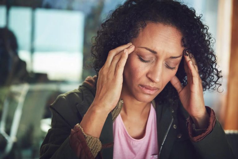 8 ways stress can appear on the body, according to a GP