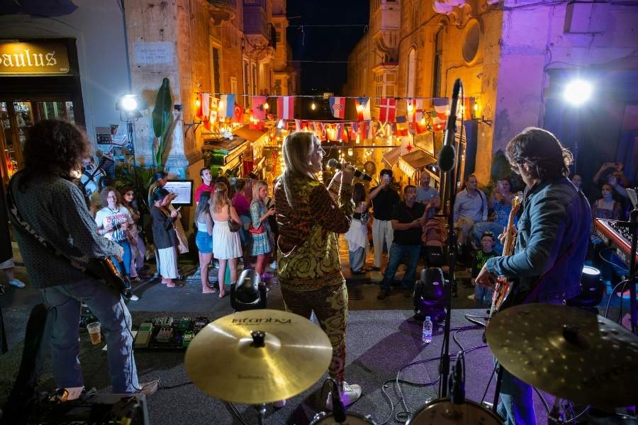Notte Bianca (October)
