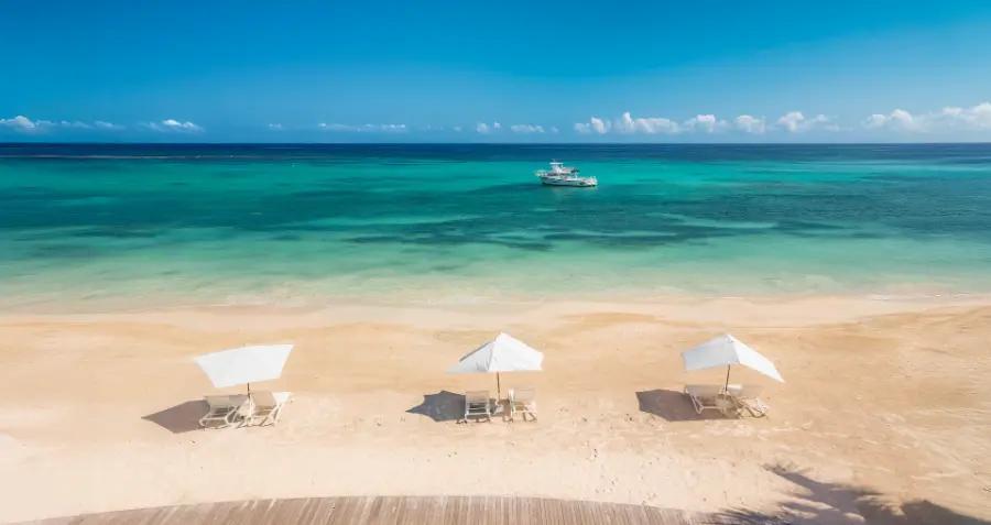 Access to the world’s most beautiful beaches
