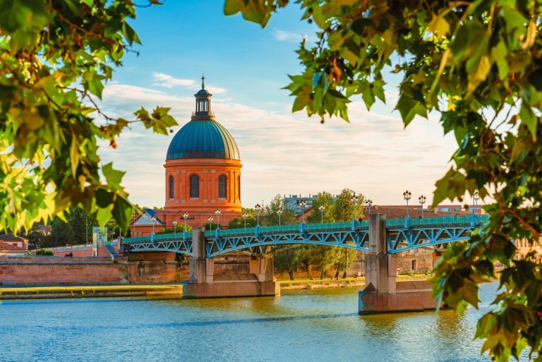 5 destination dilemmas (and how to pick the right holiday for you)
